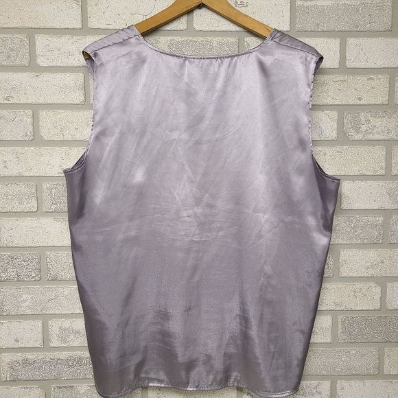 Notations Shimmery Silver Sleeveless Blouse Plus Size 1X - Picture 3 of 5